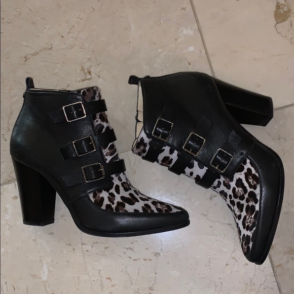 JIMMY CHOO Leather Booties - Picture 1 of 8